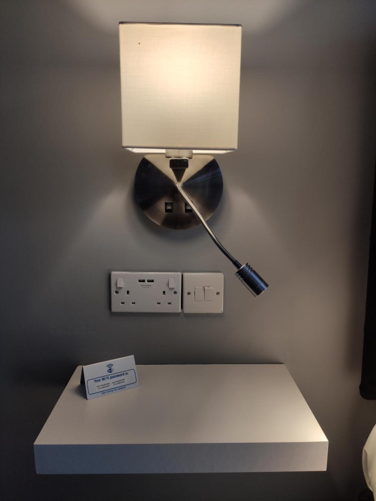 Q - Accommodation Blackpool Bagian luar foto